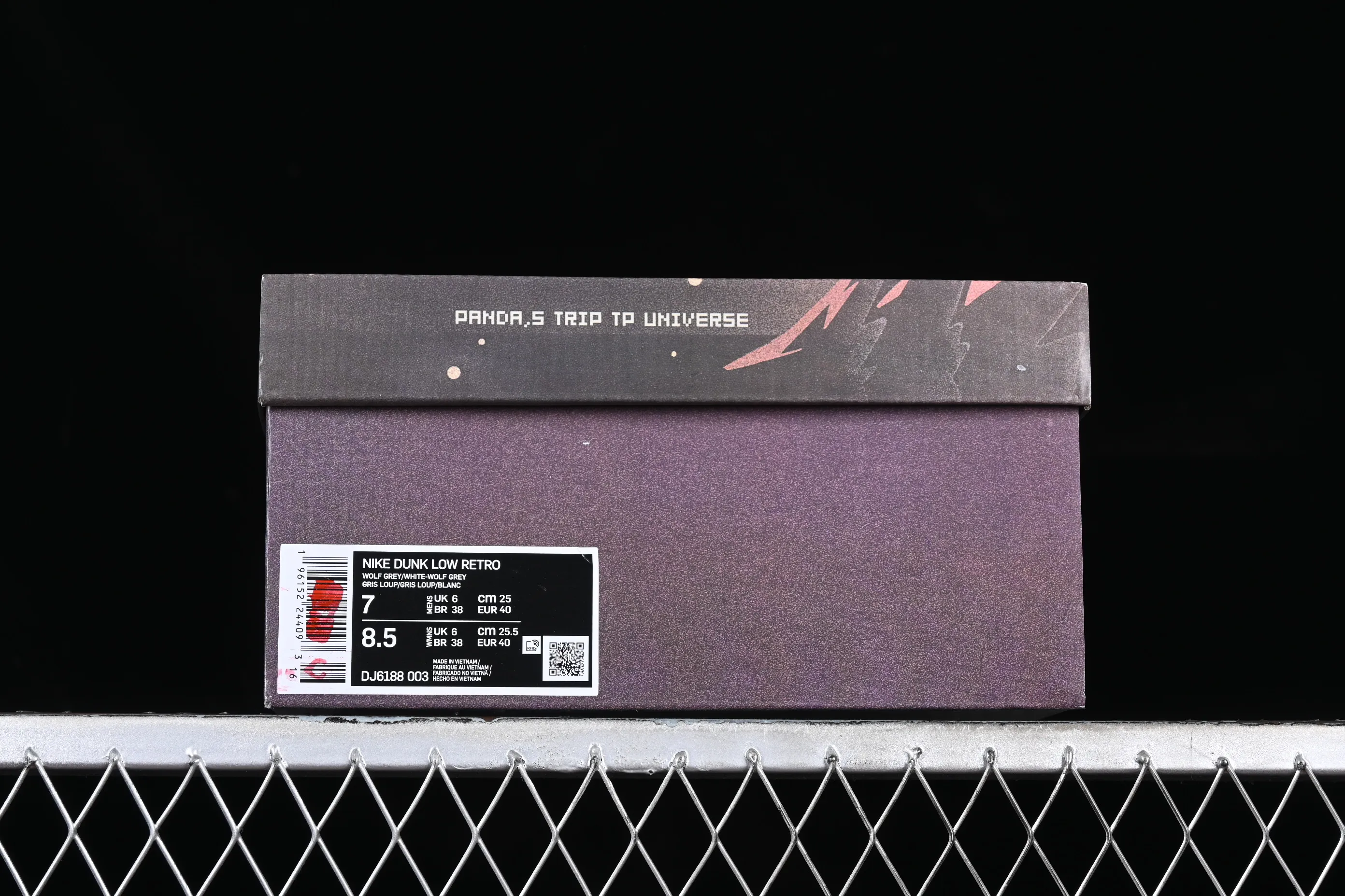 All Categories Nk SB Dunk Series Nk SB Dunk Low Low-top sneakers CS version Nk Dunk Low "Miami Hurricanes" Space Exploration Star Trek Customized version of deconstructed straps retro distressed low-top sneakers DJ6188-003
